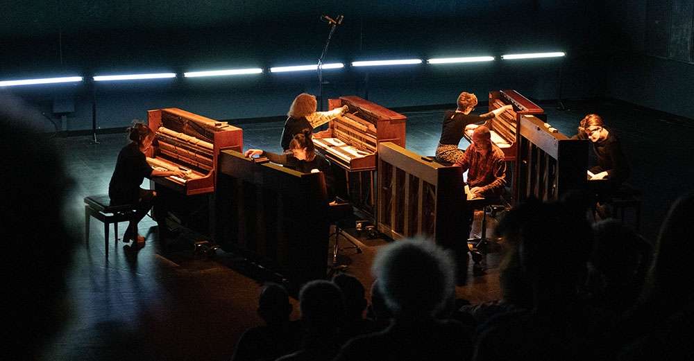 Pianoïse performing